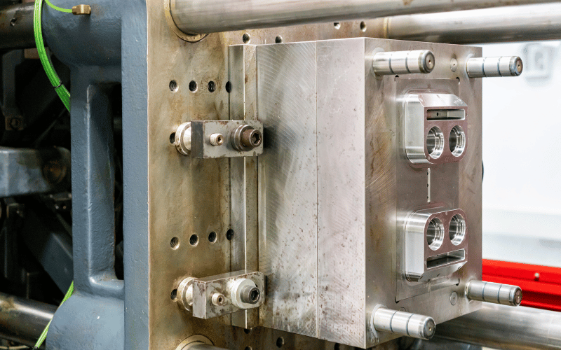 Factors affecting mold life - materials, design, environment, surface treatment